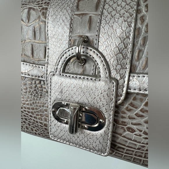 NWOT MC Marc Chantal Gray Vegan Leather Croc Embossed Crossbody Purse Silver - Picture 3 of 16